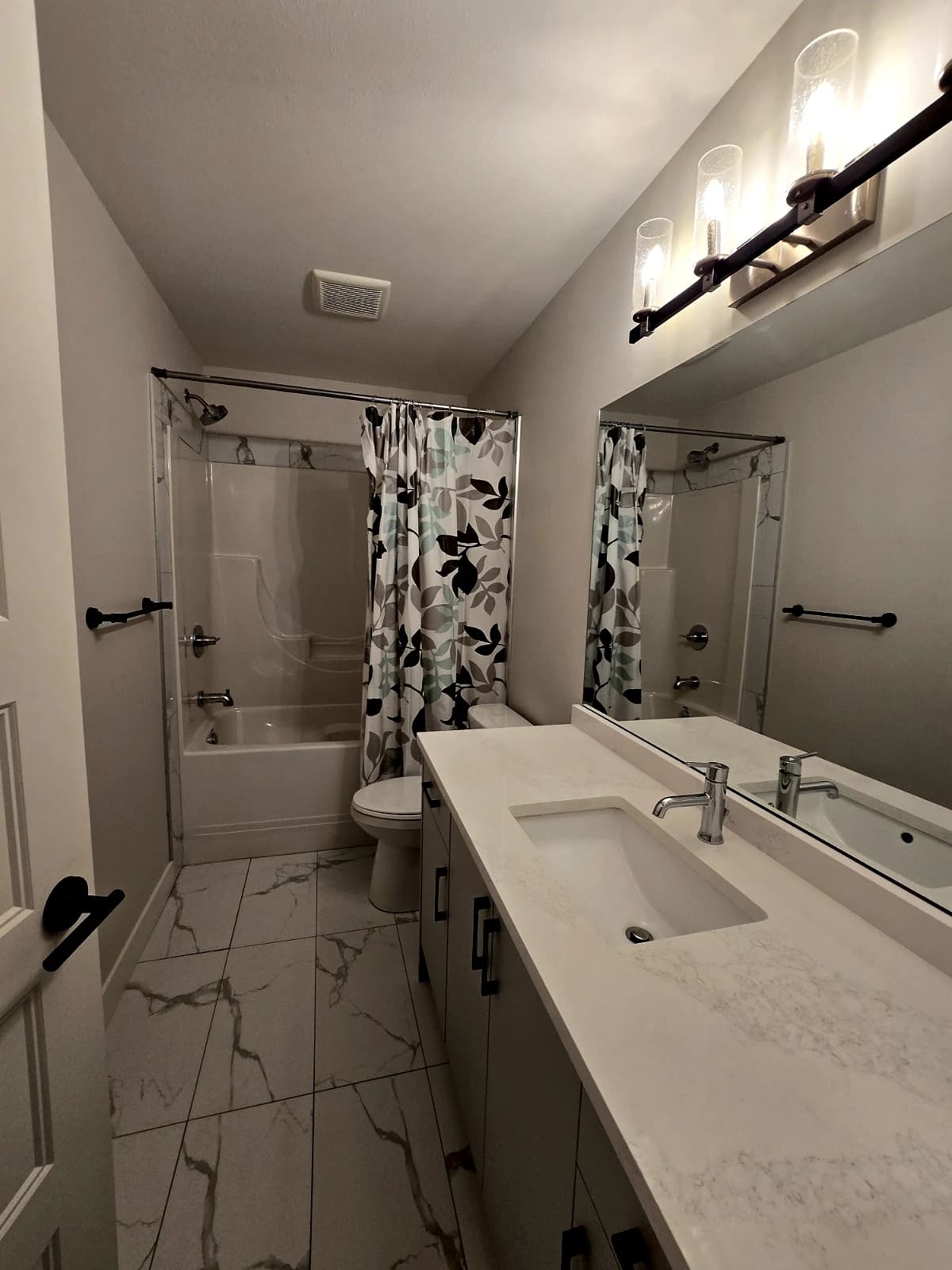 Family bathroom at the Maitland townhouse